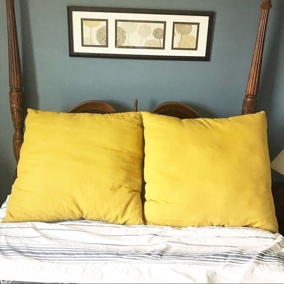 ANTHROPOLOGIE 100% Wool Embroidered pillow 30x30 - Picture 3 of 7